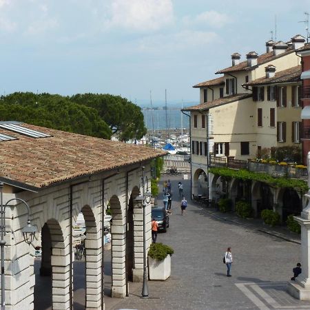 Appartamento Palazzo Del Provveditore Vista Lago Desenzano del Garda Kültér fotó