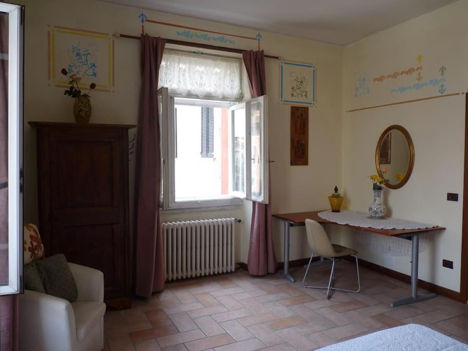 Appartamento Palazzo Del Provveditore Vista Lago Desenzano del Garda Kültér fotó